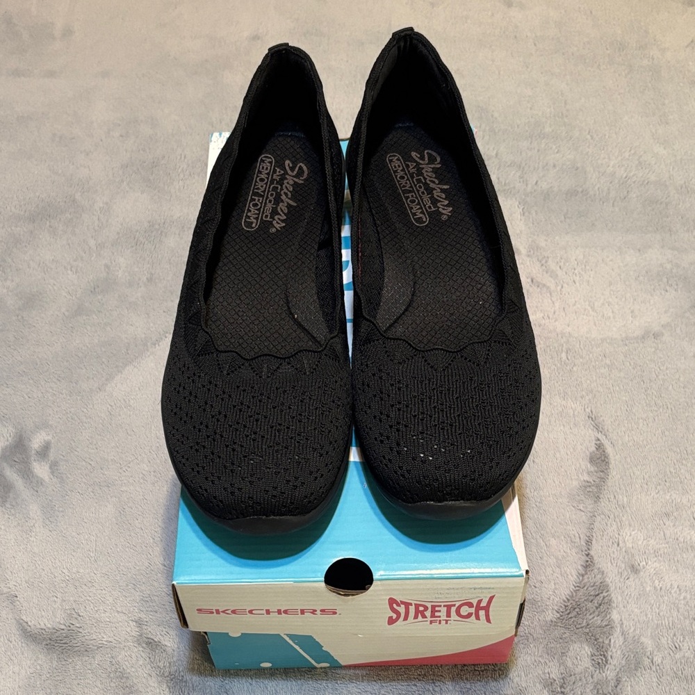 Skechers Women's Black Stretch Flats